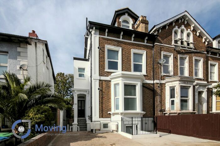 1 Bedroom Flat To Rent In Selhurst Road, Selhurst, SE25