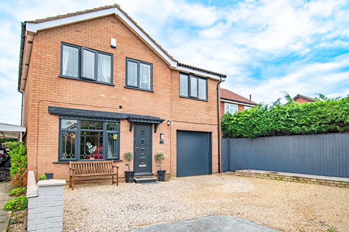 5 Bedroom Detached House For Sale In Corncroft, York, YO32