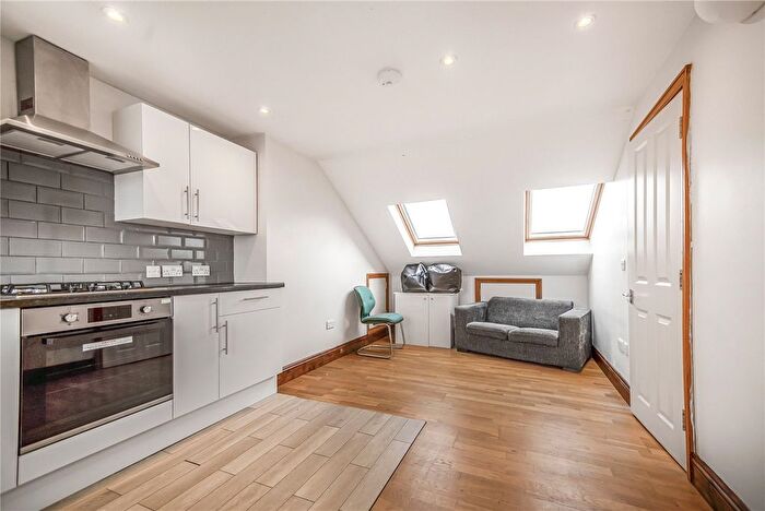 1 Bedroom Flat To Rent In Montana Road, London, SW17