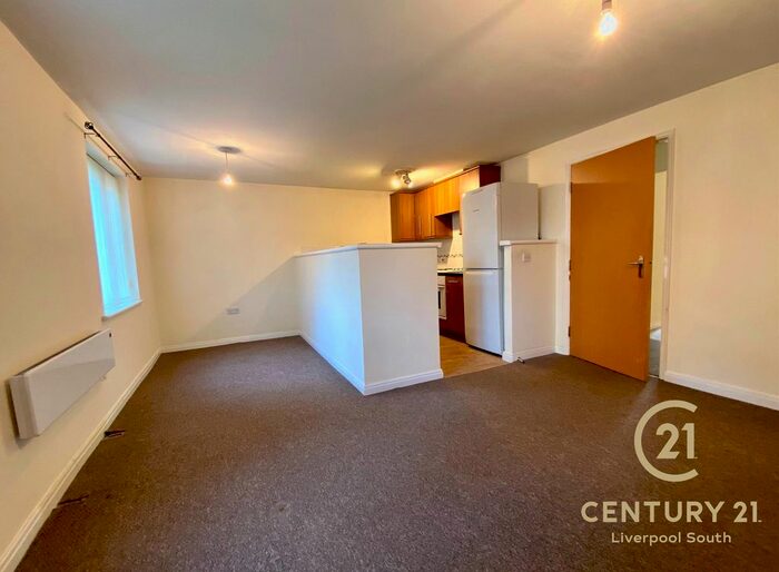 2 Bedroom Flat To Rent In Alderman Road, Hunts Cross, L24