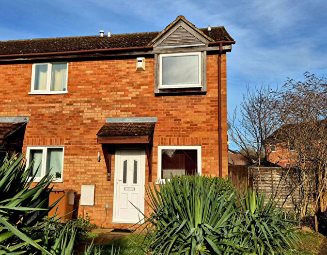 2 Bedroom End Of Terrace House To Rent In Prestwold Way, Northampton, Northamptonshire, NN3