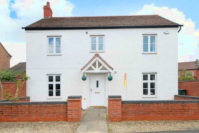 3 Bedroom Detached House To Rent In Hanwell Fields, Banbury, OX16