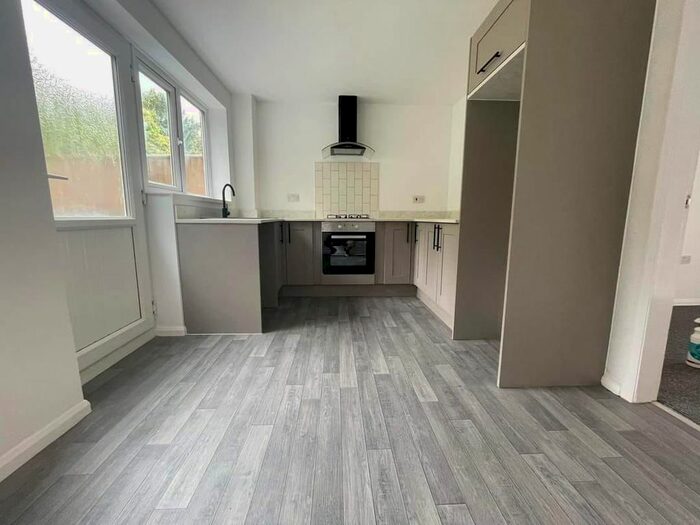 2 Bedroom Terraced House To Rent In Ella Street, HU5