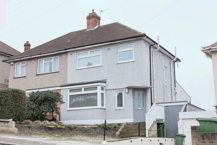 4 Bedroom Semi-Detached House To Rent In Dunblane Road, Eltham, SE9