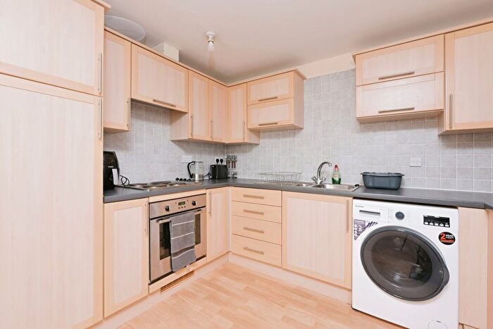 1 Bedroom Flat For Sale In Braunston Close, Northampton, Northamptonshire, NN4
