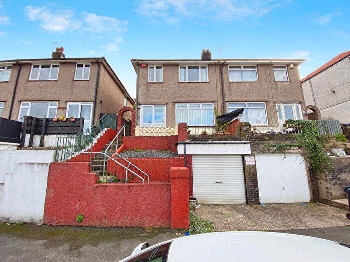 3 Bedroom Semi Detached House For Sale In East Grove Road, Newport, NP19