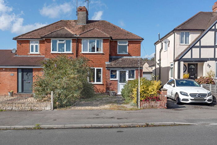 3 Bedroom Semi-Detached House For Sale In Meadow Drive, Devizes, Wiltshire, SN10