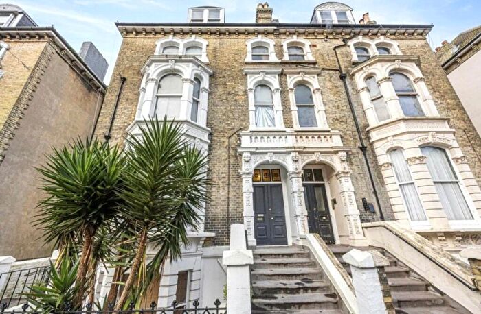 Studio For Sale In Tisbury Road, Hove, BN3
