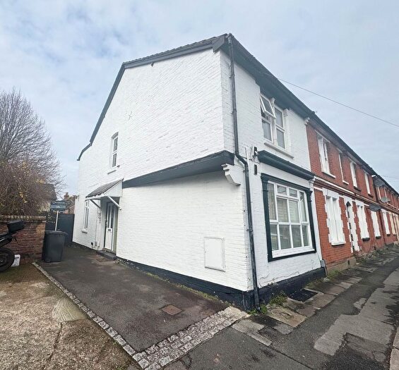 1 Bedroom Maisonette For Sale In Springfield Road, Guildford, GU1