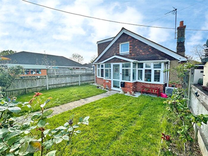 3 Bedroom Bungalow For Sale In Westfield Road, Winnersh, Wokingham, RG41