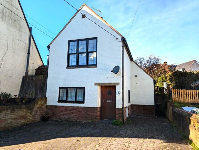 3 Bedroom Detached House For Sale In South Street, Great Wishford, Salisbury, Wiltshire, SP2