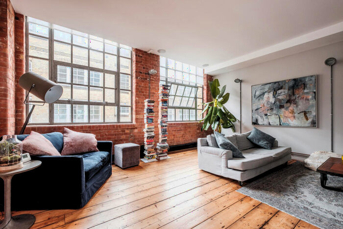 2 Bedroom Apartment To Rent In Underwood Street, Islington, N1