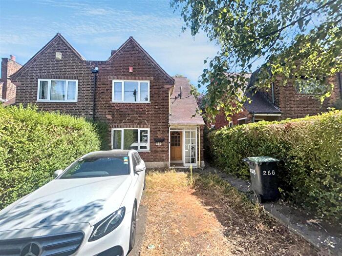 3 Bedroom Semi Detached House For Sale In Wollaton Road, Beeston, Nottingham, NG9