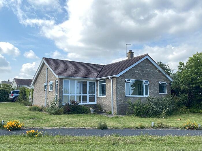 3 Bedroom Detached Bungalow For Sale In Weybourne, NR25