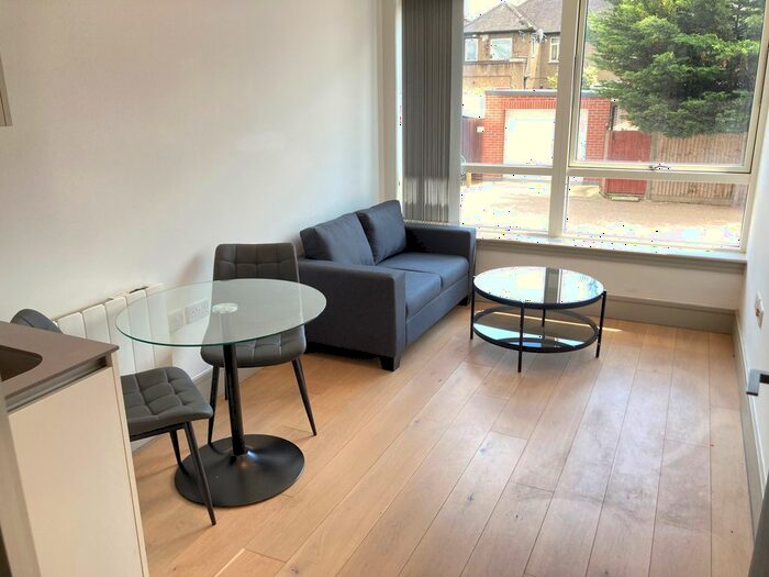 1 Bedroom Flat To Rent In Imperial Drive, Harrow Rayners Lane, HA2