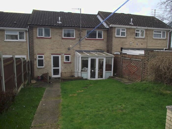 4 Bedroom Semi-Detached House To Rent In Alyssum Walk, Colchester, CO4