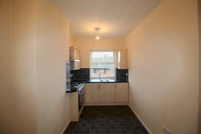 3 Bedroom Flat To Rent In High Street, Easington Lane, DH5