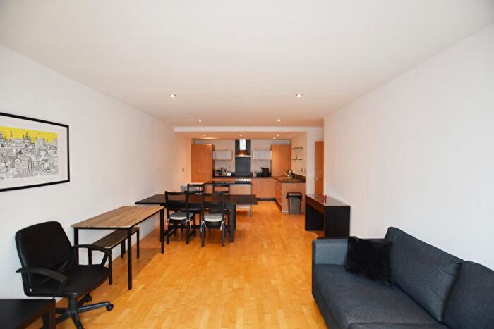 2 Bedroom Apartment To Rent In One Fletcher Gate, Adams Walk, Nottingham, Nottinghamshire, NG1