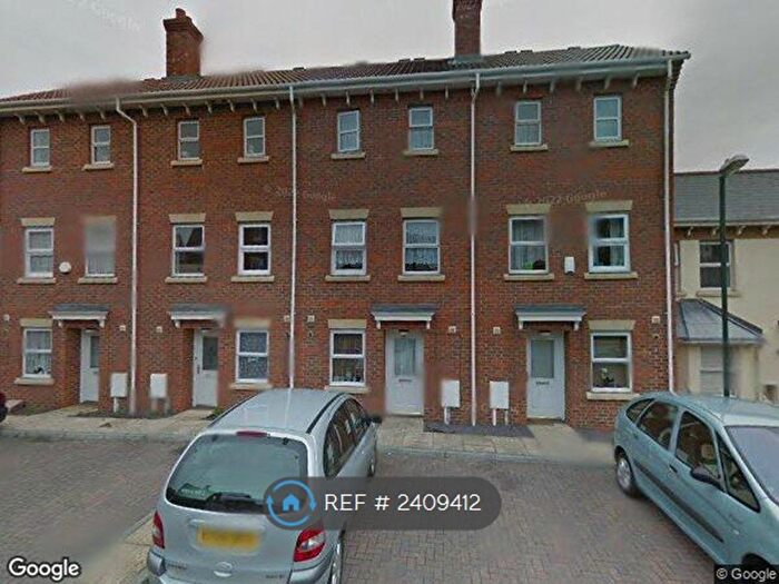 3 Bedroom Terraced House To Rent In Hannah Close, Chatham, ME4