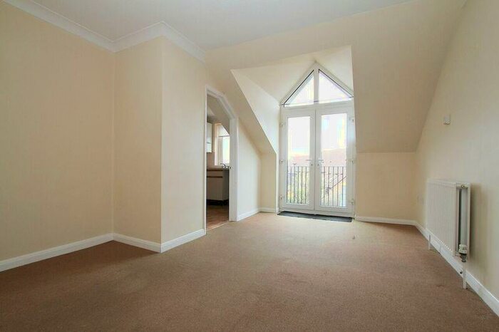 2 Bedroom Flat To Rent In Northwood Road, Whitstable, CT5