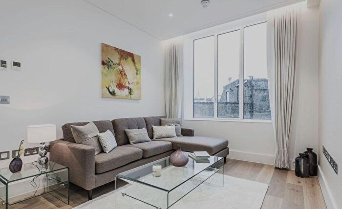 2 Bedroom Flat To Rent In Kingsway, London, WC2B