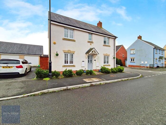 4 Bedroom House For Sale In Ffordd Y Draen, Coity, Bridgend, CF35