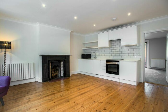 2 Bedroom Flat To Rent In Lady Margaret Road, London, N19