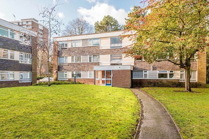 2 Bedroom Flat To Rent In Stockdale Place, Edgbaston, Birmingham, West Midlands, B15