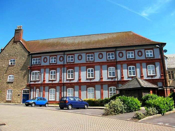 3 Bedroom Property To Rent In Temple Cowley, OX4