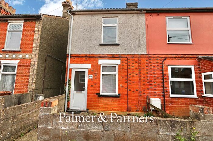 2 Bedroom End Of Terrace House For Sale In Wallace Road, Ipswich, Suffolk, IP1