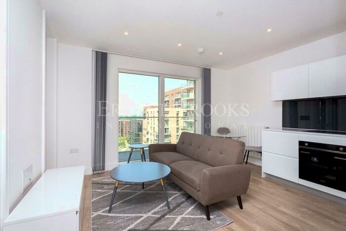 Apartment To Rent In Quill House, Kidbrooke Village, Kidbrooke, SE3