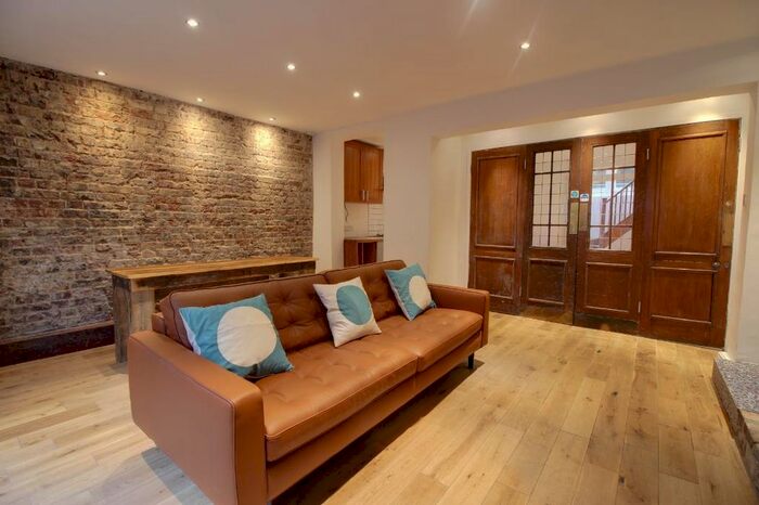 1 Bedroom Flat To Rent In Eversholt Street, London, NW1