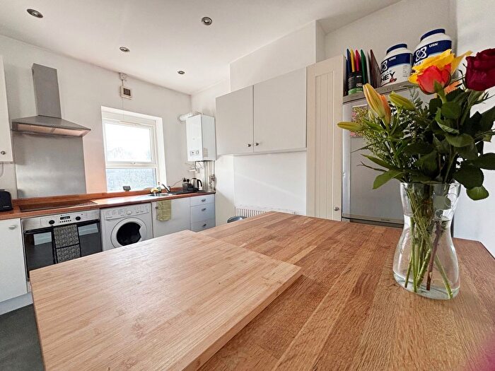 1 Bedroom Flat To Rent In Kent Street, Grangetown, CF11