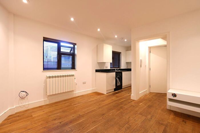 1 Bedroom Apartment To Rent In Church Terrace, London, NW4