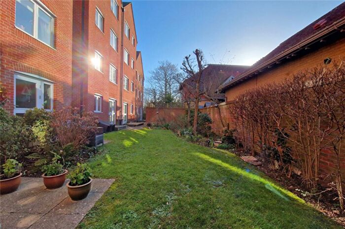1 Bedroom Retirement Property For Sale In Springwell, Havant, Hampshire, PO9