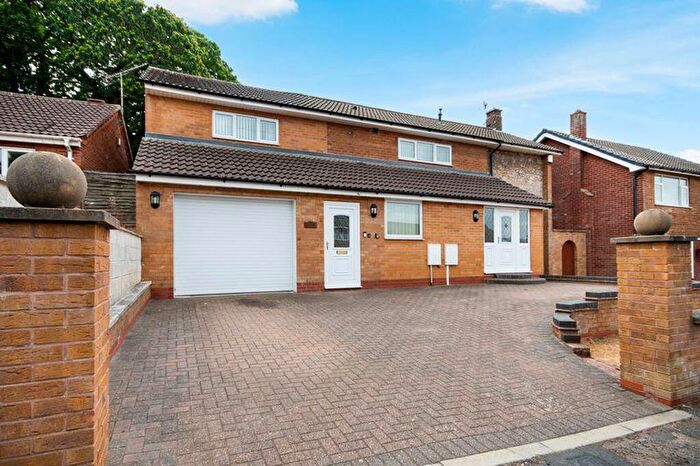 5 Bedroom Detached House For Sale In Chatsworth Road, S81