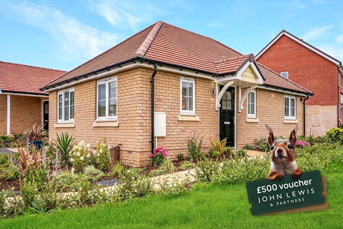 2 Bedroom Detached Bungalow For Sale In Hilton Drive, Hatfield Peverel, CM3