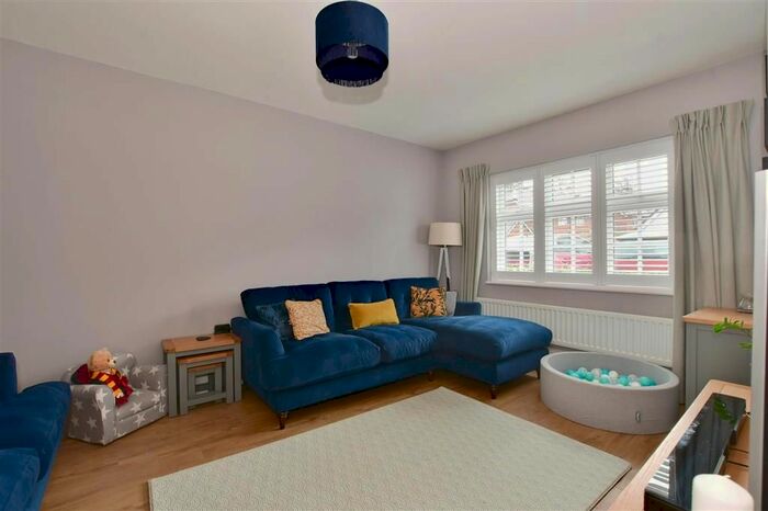 3 Bedroom Semi-Detached House For Sale In Heasman Close, Marden, Tonbridge, Kent, TN12