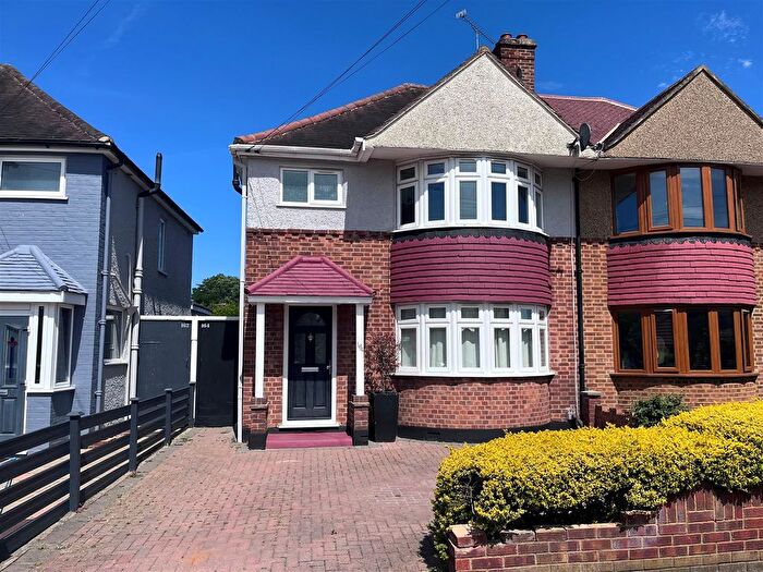 3 Bedroom Semi-Detached House For Sale In Argyle Avenue, Whitton, Hounslow, TW3