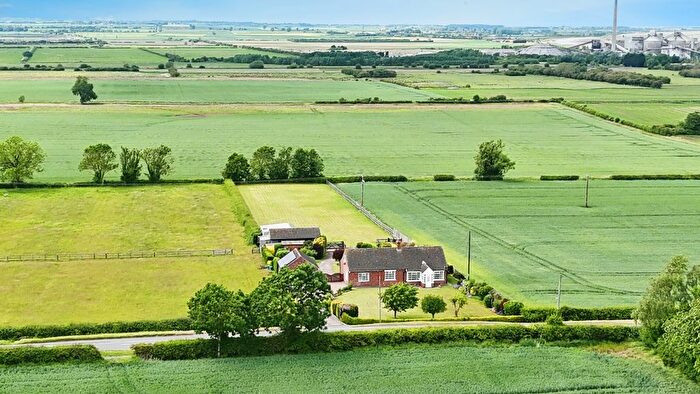 3 Bedroom Detached Bungalow For Sale In Horkstow Road, South Ferriby, Barton-Upon-Humber, DN18
