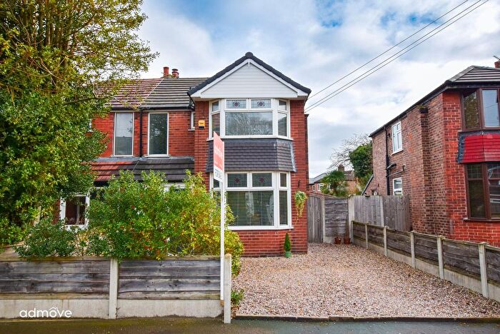 3 Bedroom Semi-Detached House For Sale In Brook Avenue, Timperley, WA15