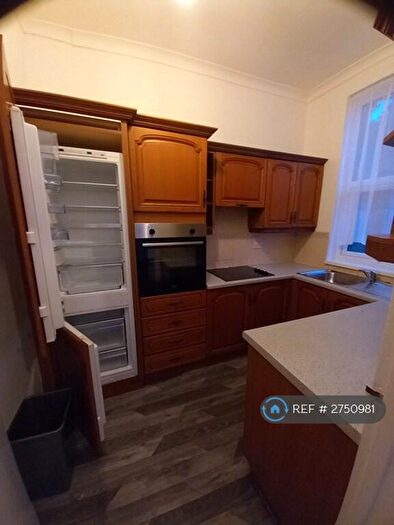 1 Bedroom Flat To Rent In Romford Road, London, E7