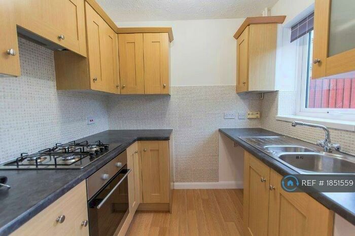 2 Bedroom End Of Terrace House To Rent In Bishops Drive, Oakwood, Derby, DE21
