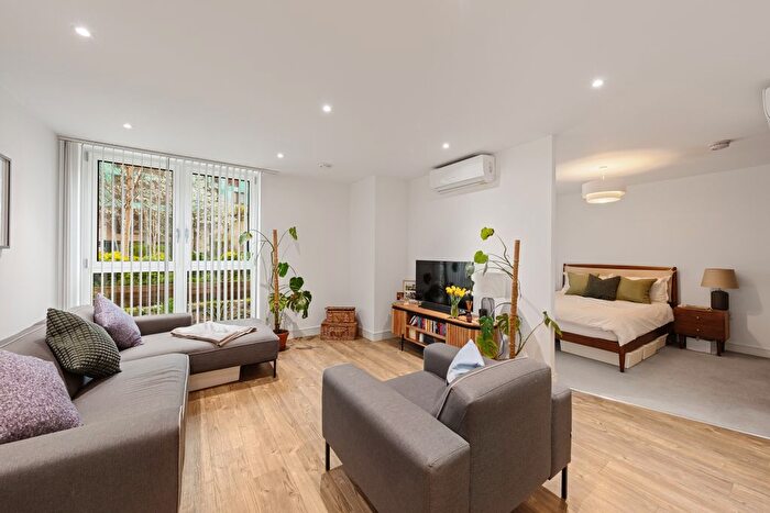 1 Bedroom Flat For Sale In Cable Walk, London, SE10