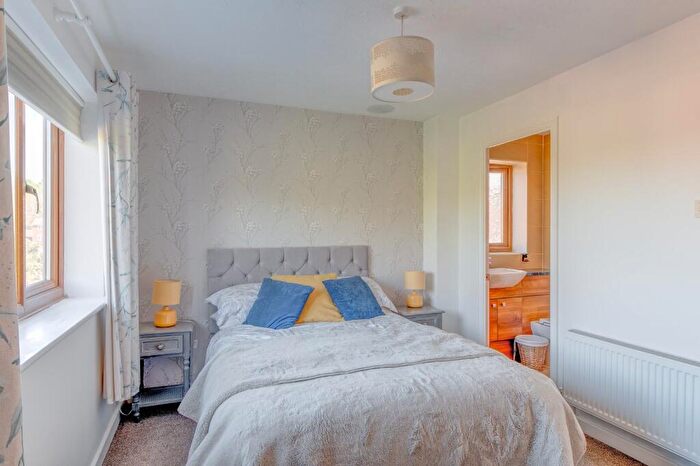 4 Bedroom Detached House For Sale In Underwood Close, Callow Hill, Redditch, Worcestershire, B97