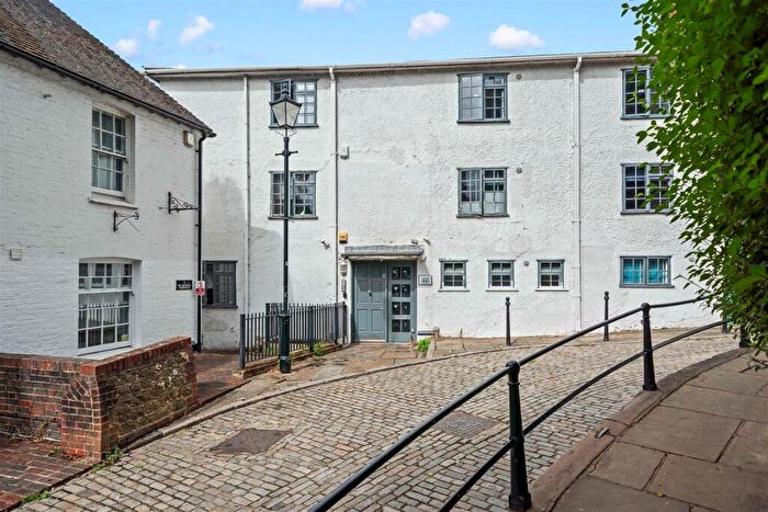 3 Bedroom Flat For Sale In Mill Lane, Guildford, GU1