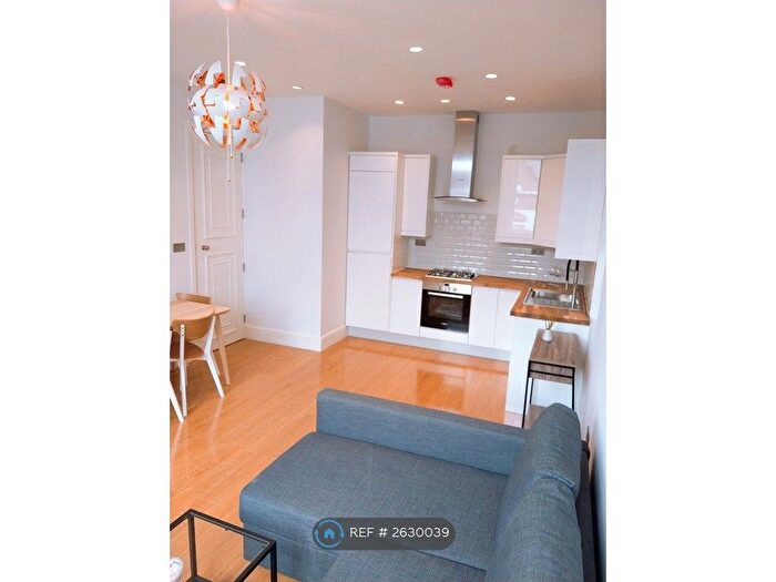 2 Bedroom Flat To Rent In Craven Park, London, NW10