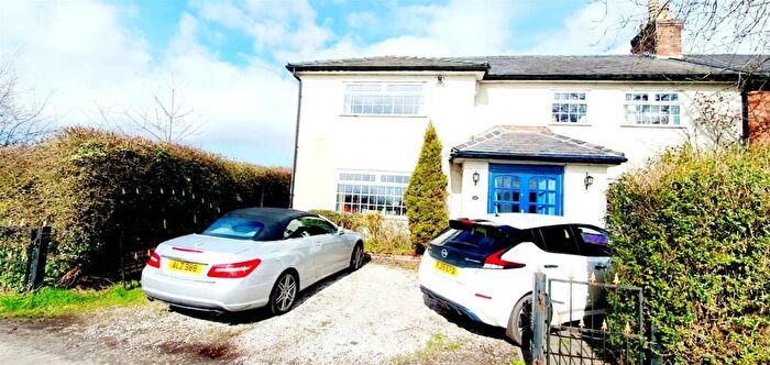 4 Bedroom Semi-Detached House For Sale In Parsons Brow, Rainford, St Helens, WA11