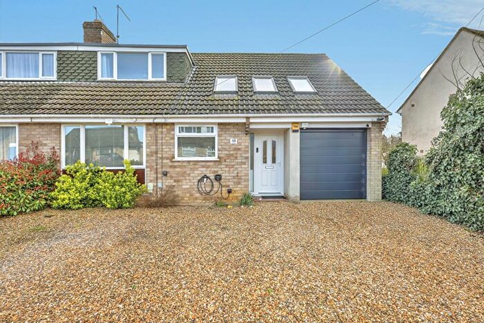 3 Bedroom Semi-Detached House For Sale In Carrs Way, Northampton, Northamptonshire, NN7