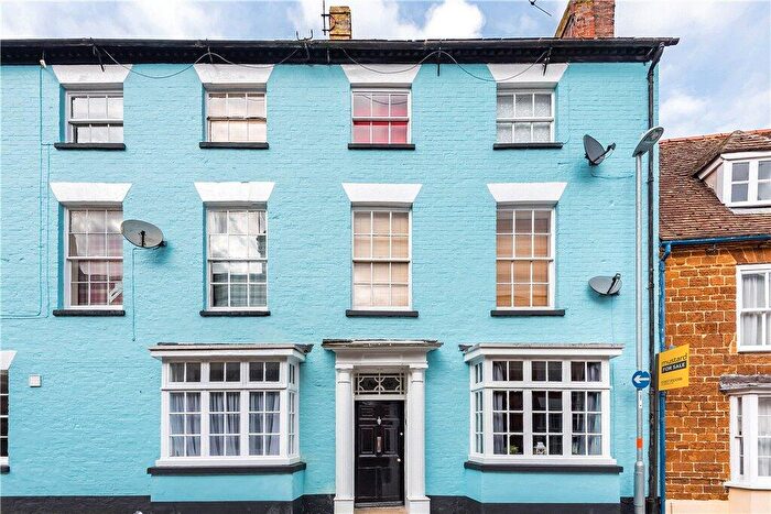 1 Bedroom Apartment For Sale In Park Street, Towcester, Northamptonshire, NN12